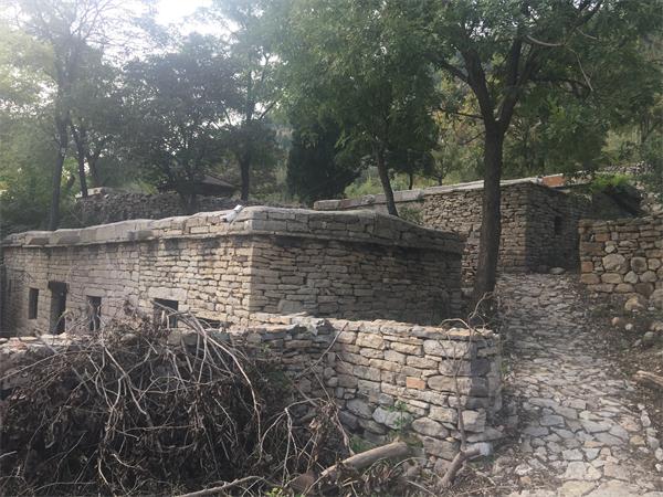 鄉(xiāng)村振興喚醒古石頭村:泰安圣井峪旅游度假村(圖16)